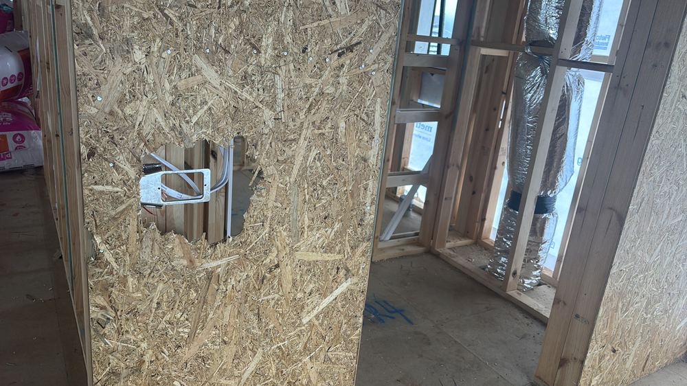 Another cut brace, on a separate Manor Lakes build in 2026, found during a lock-up stage inspection in Manor Lakes