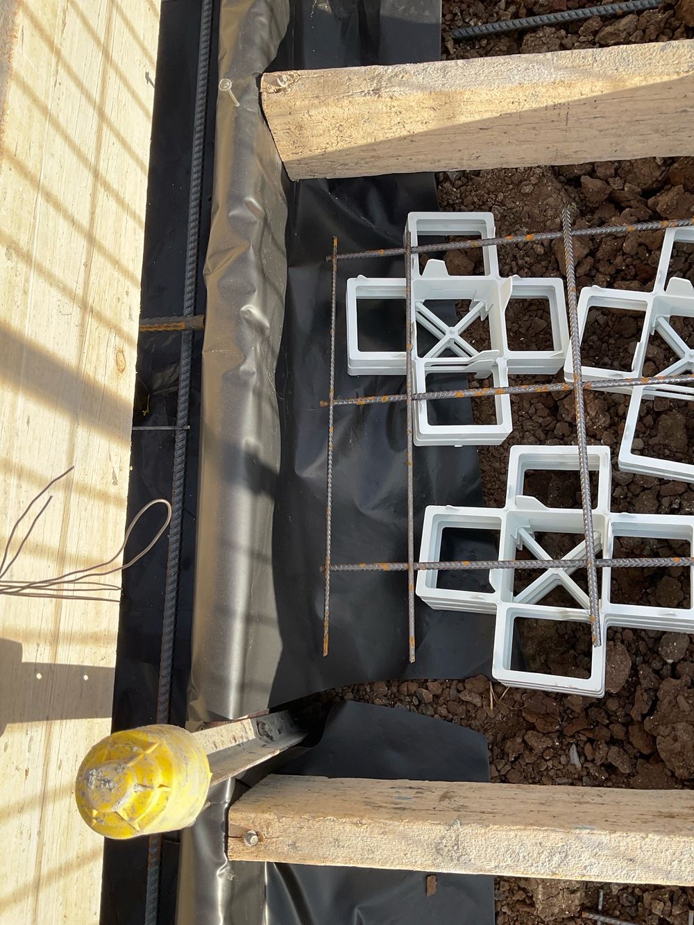 Isolation strip left out around the hot water service slab, contrary to the engineering, Manor Lakes